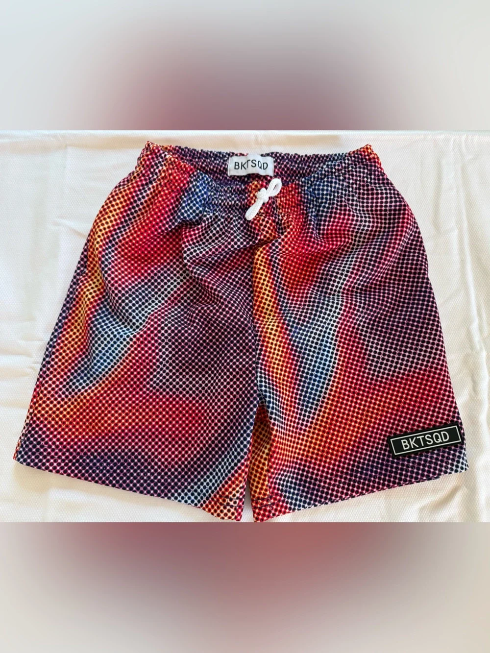 BKTSQD Boys Mesh Shorts YXL | Red Blue Gold Halftone Dot Print